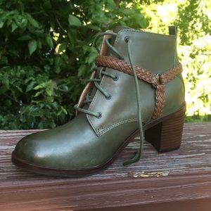 Wolverine 1000 Mile Lace Up Green Ankle Boots